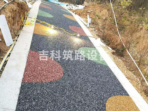 荧光石路面